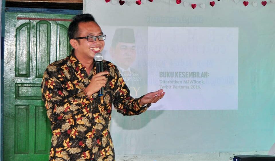 Seminar Motivasi Parenting “Man Jadda Wajada” bagi para Wali Murid